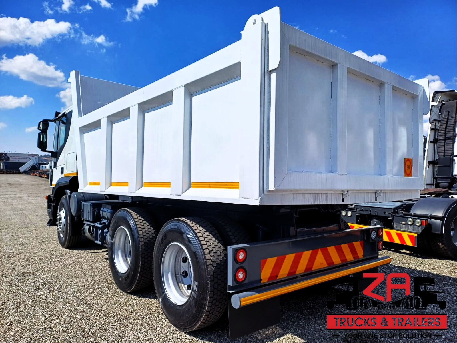 2020 IVECO TRAKKER 440 10 CUBE TIPPER #11369